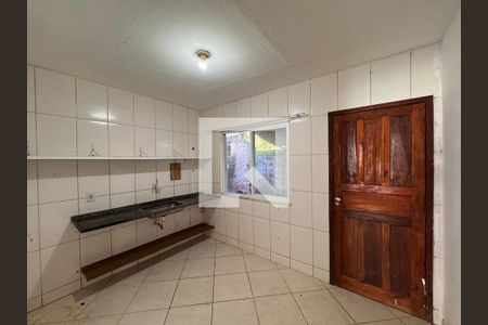 Cozinha de casa de condomínio para alugar com 3 quartos, 120m² em Vargem Grande, Rio de Janeiro