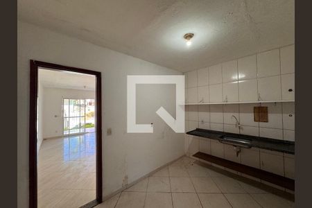 Cozinha de casa de condomínio para alugar com 3 quartos, 120m² em Vargem Grande, Rio de Janeiro