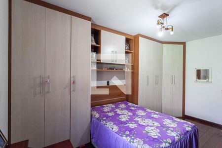 Suíte de casa à venda com 5 quartos, 300m² em Ressaca, Contagem