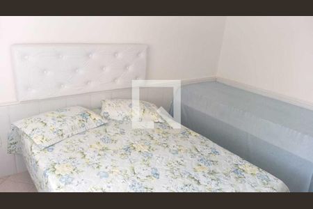 Quarto 2 de casa de condomínio para alugar com 2 quartos, 60m² em Peró, Cabo Frio