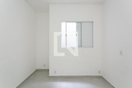 Quarto 1  de apartamento para alugar com 2 quartos, 40m² em Vila Taquari, São Paulo
