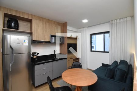 Studio de kitnet/studio à venda com 1 quarto, 30m² em Centro, Curitiba