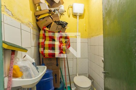 Banheiro de casa à venda com 1 quarto, 80m² em Jardim das Imbuias, São Paulo