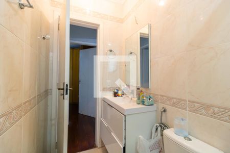 Banheiro de apartamento para alugar com 2 quartos, 64m² em Partenon, Porto Alegre