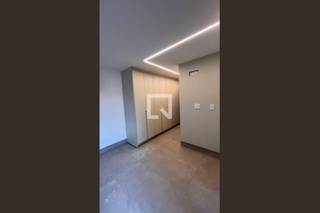 Quarto 2 de apartamento para alugar com 2 quartos, 75m² em Setor Bueno, Goiânia