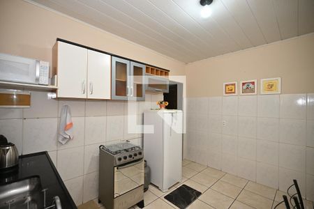 Cozinha de casa para alugar com 1 quarto, 30m² em Jardim Maria Rosa, Taboão da Serra