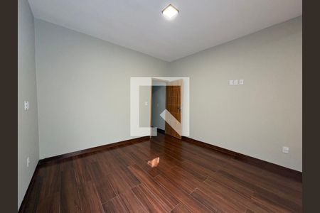 Casa à venda com 3 quartos, 120m² em Parque Amazonia, Goiânia