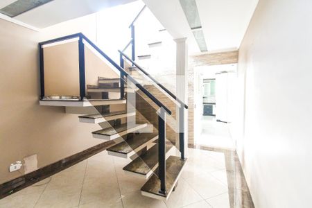 Sala de casa à venda com 2 quartos, 250m² em Parque Cruzeiro do Sul, São Paulo