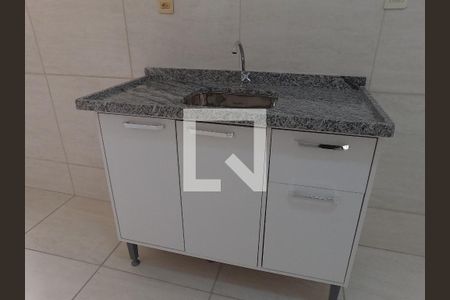 Sala/cozinha de apartamento para alugar com 2 quartos, 47m² em Todos Os Santos, Rio de Janeiro