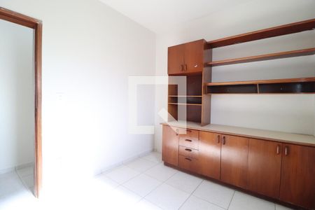 Quarto 1 de apartamento para alugar com 3 quartos, 89m² em Saraiva, Uberlândia