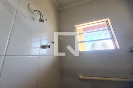 Banheiro de casa para alugar com 1 quarto, 100m² em Jardim Sonia Maria, São Paulo