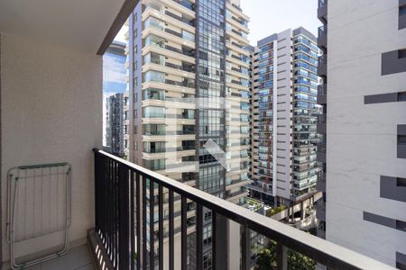 Vista/Varanda de kitnet/studio à venda com 1 quarto, 28m² em Pinheiros, São Paulo