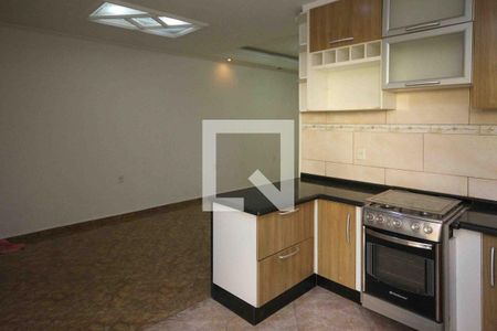 Cozinha de casa para alugar com 2 quartos, 240m² em Vila Divina Pastora, São Paulo