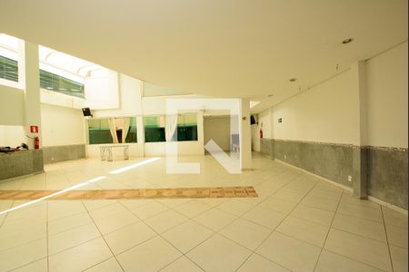 Sala 1 de apartamento para alugar com 1 quarto, 650m² em Jardim Riacho das Pedras, Contagem