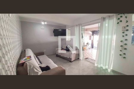 Casa à venda com 4 quartos, 74m² em Padroeira, Osasco
