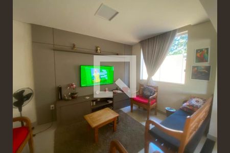 Casa à venda com 4 quartos, 250m² em Centro, Betim