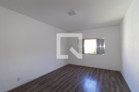 Quarto 1 de casa para alugar com 2 quartos, 117m² em Vila Ema, São Paulo