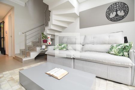 Sala de casa de condomínio para alugar com 2 quartos, 99m² em Atuba, Curitiba
