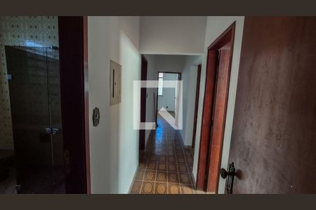 Corredor de casa à venda com 5 quartos, 350m² em Vila da Penha, Rio de Janeiro