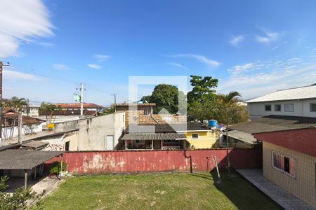 Vista da sala de casa de condomínio para alugar com 2 quartos, 47m² em Parque das Americas, Praia Grande