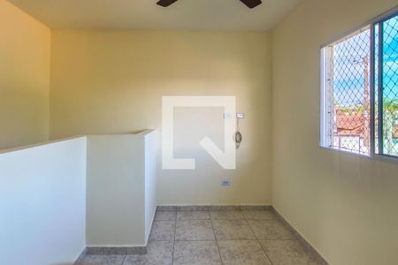 Sala de casa de condomínio para alugar com 2 quartos, 47m² em Parque das Americas, Praia Grande