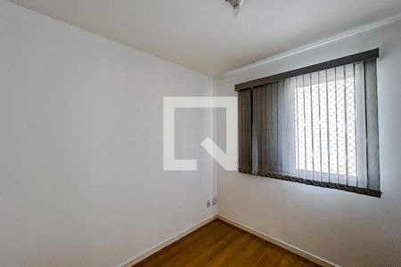 Quarto 1 de apartamento para alugar com 2 quartos, 50m² em Vila Guilhermina, São Paulo