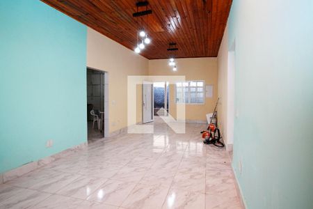 Sala  de casa para alugar com 5 quartos, 250m² em Jardim Ipes, Cotia