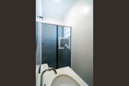 Banheiro da Suíte 1 de casa de condomínio para alugar com 4 quartos, 120m² em Caguaçu, Sorocaba