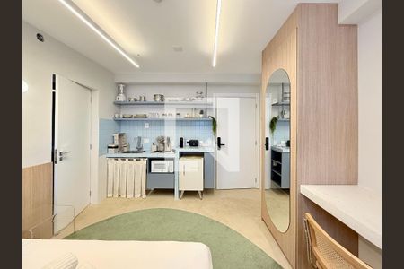 Quarto de kitnet/studio à venda com 1 quarto, 25m² em Santo Amaro, São Paulo