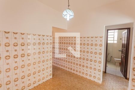 Sala 2 de casa para alugar com 2 quartos, 200m² em Esplanada, Belo Horizonte