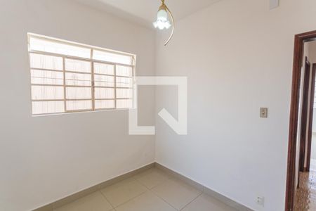 Suíte de casa para alugar com 2 quartos, 200m² em Esplanada, Belo Horizonte