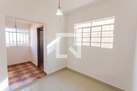 Suíte de casa para alugar com 2 quartos, 200m² em Esplanada, Belo Horizonte