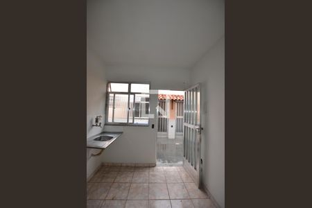 Studio de kitnet/studio para alugar com 1 quarto, 30m² em Bento Ribeiro, Rio de Janeiro