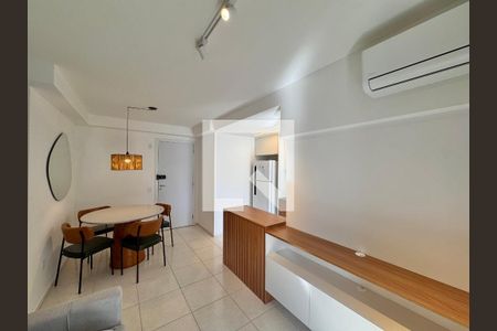 Sala de apartamento para alugar com 2 quartos, 53m² em Barra Olímpica, Rio de Janeiro