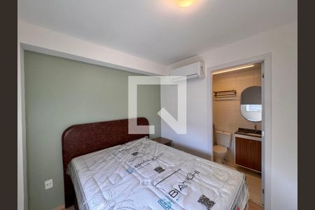 Suíte de apartamento para alugar com 2 quartos, 53m² em Barra Olímpica, Rio de Janeiro