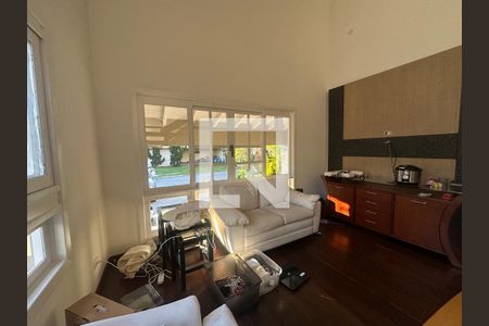 Sala de casa de condomínio para alugar com 4 quartos, 500m² em Alphaville Residencial Um, Barueri