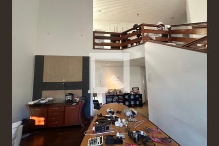 Sala de casa de condomínio para alugar com 4 quartos, 500m² em Alphaville Residencial Um, Barueri