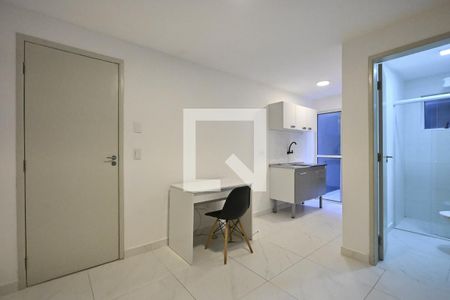 Sala/Quarto de kitnet/studio para alugar com 1 quarto, 20m² em Ferreira, São Paulo