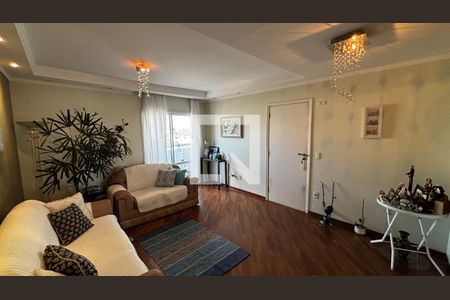Sala de apartamento à venda com 3 quartos, 90m² em Pinheirinho, Santo André