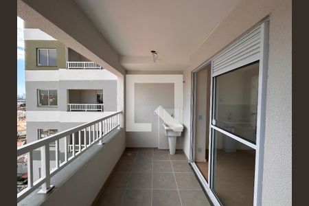 Varanda e área de serviço  de apartamento para alugar com 2 quartos, 35m² em Campo Grande, São Paulo