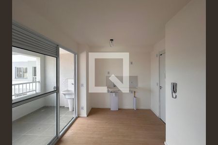 Sala e cozinha  de apartamento para alugar com 2 quartos, 35m² em Campo Grande, São Paulo