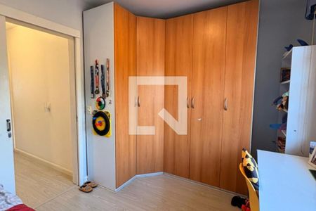 Quarto 2 de casa à venda com 3 quartos, 120m² em Jardim Itu, Porto Alegre