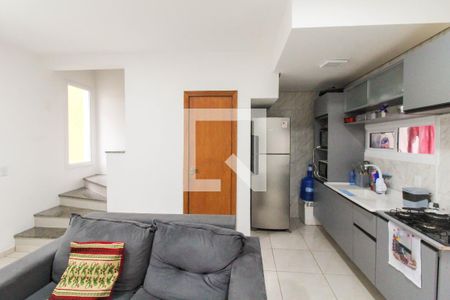 Sala/Cozinha de casa de condomínio para alugar com 2 quartos, 69m² em Olaria, Canoas