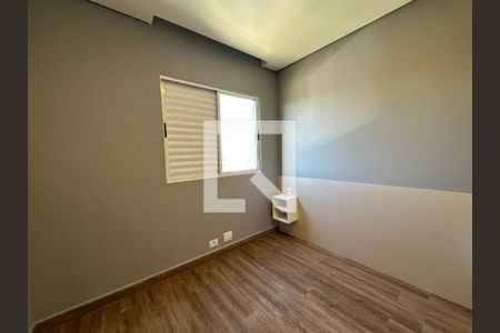 Quarto 2 de apartamento para alugar com 2 quartos, 52m² em Jardim Maria Helena, Barueri