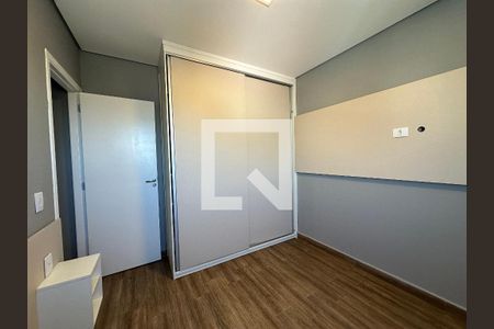 Quarto 2 de apartamento para alugar com 2 quartos, 52m² em Jardim Maria Helena, Barueri
