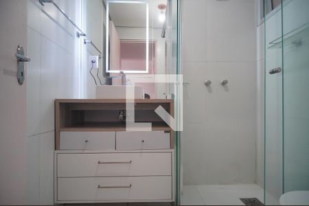 Banheiro de apartamento à venda com 1 quarto, 54m² em Centro, São Leopoldo