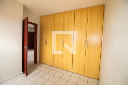 Quarto 02  de apartamento para alugar com 2 quartos, 65m² em Carlos Prates, Belo Horizonte