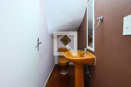 Lavabo de casa para alugar com 2 quartos, 70m² em Jardim Santa Rosa, Taboão da Serra