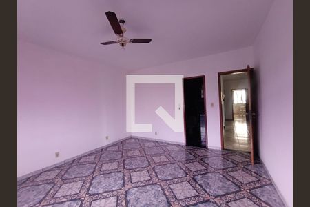 Quarto 1 de casa para alugar com 4 quartos, 180m² em Vila Dagmar, Belford Roxo