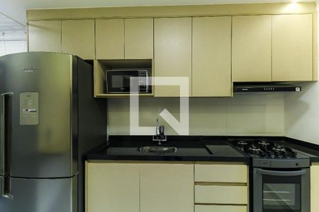 Sala/Cozinha de apartamento para alugar com 1 quarto, 34m² em Vila Invernada, São Paulo